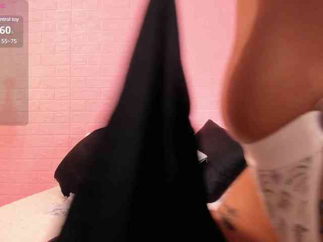 Saori-Lee- webcam