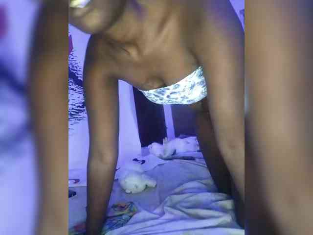 Nasty-cocker webcam