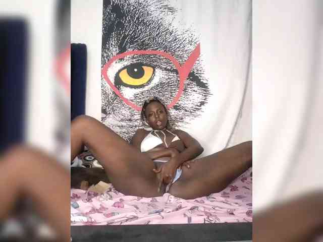 Nasty-cocker webcam