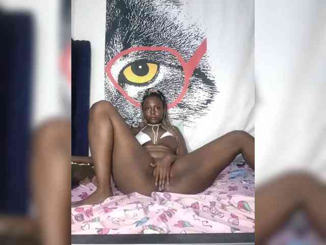 Nasty-cocker webcam