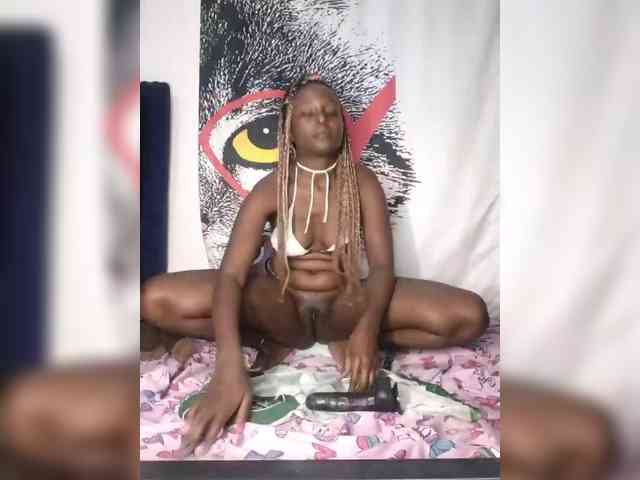 Nasty-cocker webcam