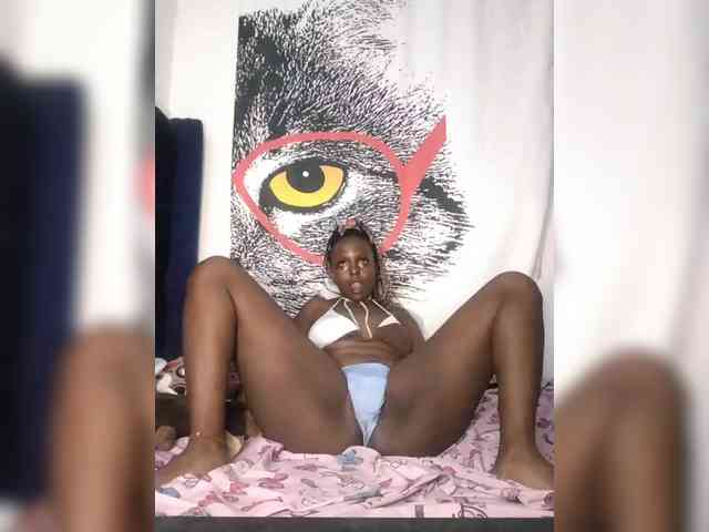 Nasty-cocker webcam