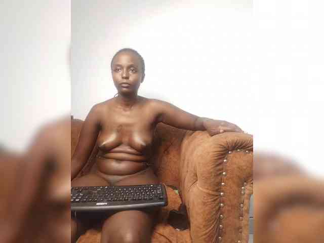 Nasty-cocker webcam