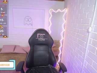 Lauxury-tay Porn Show