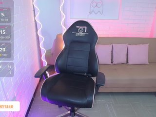 Lauxury-tay Porn Show