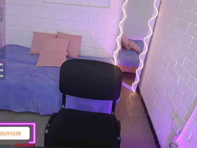 Lauxury-tay webcam