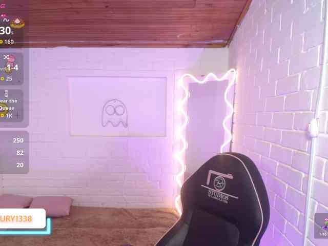 Lauxury-tay webcam