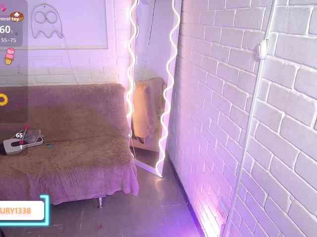Lauxury-tay webcam