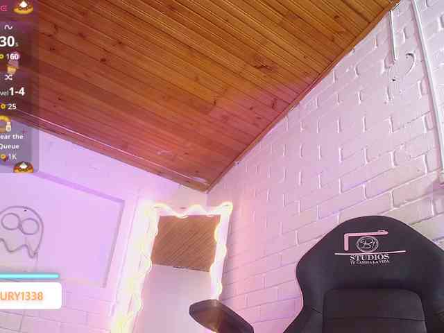 Lauxury-tay webcam