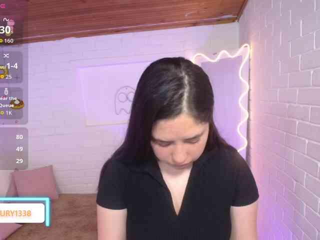 Lauxury-tay webcam