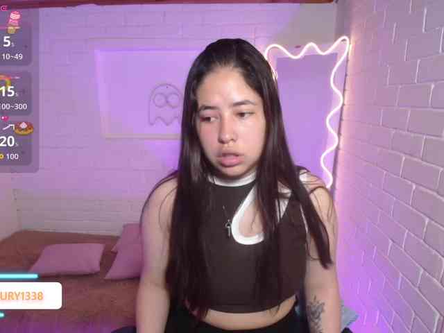 Lauxury-tay webcam