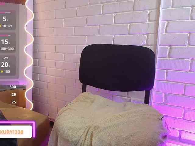 Lauxury-tay webcam