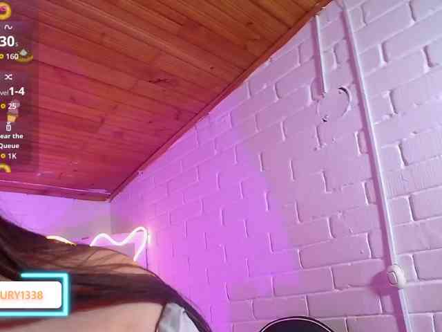 Lauxury-tay webcam