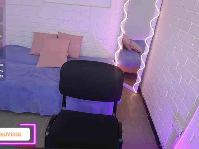 Lauxury-tay webcam