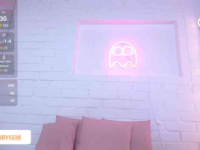 Lauxury-tay webcam