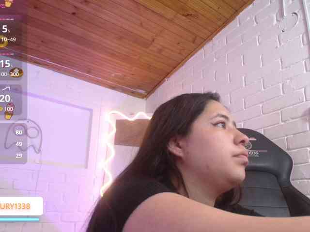 Lauxury-tay webcam