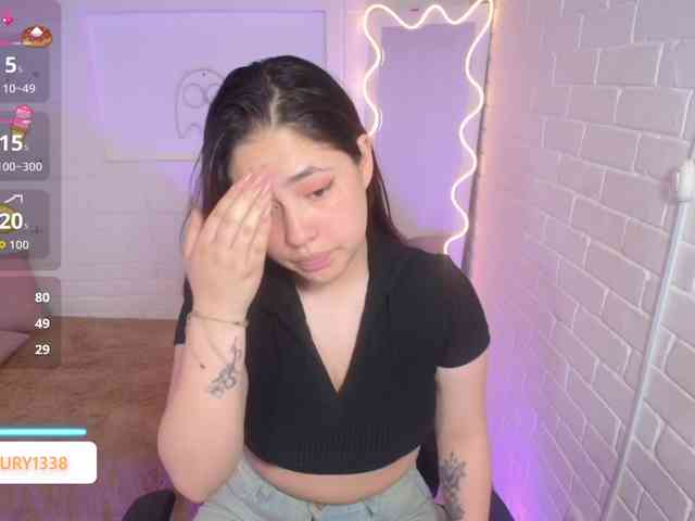 Lauxury-tay webcam