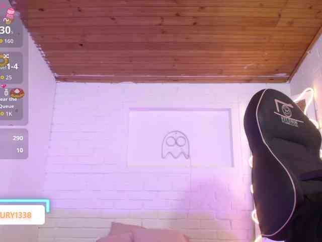 Lauxury-tay webcam