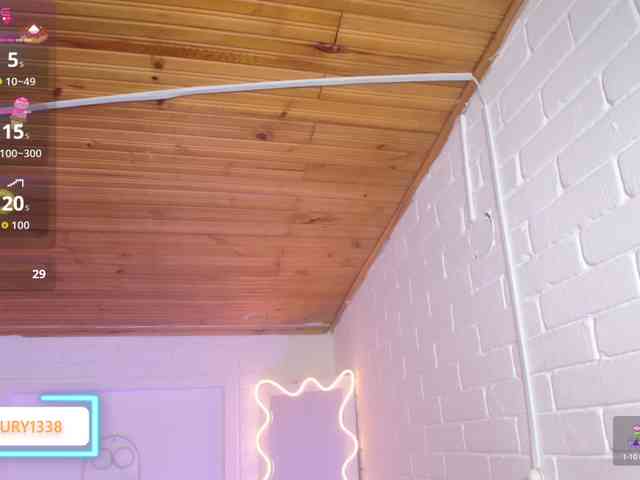 Lauxury-tay webcam