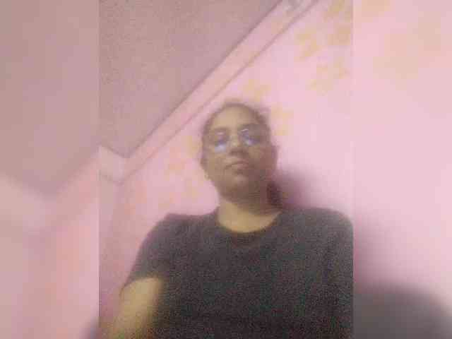 royelpari webcam