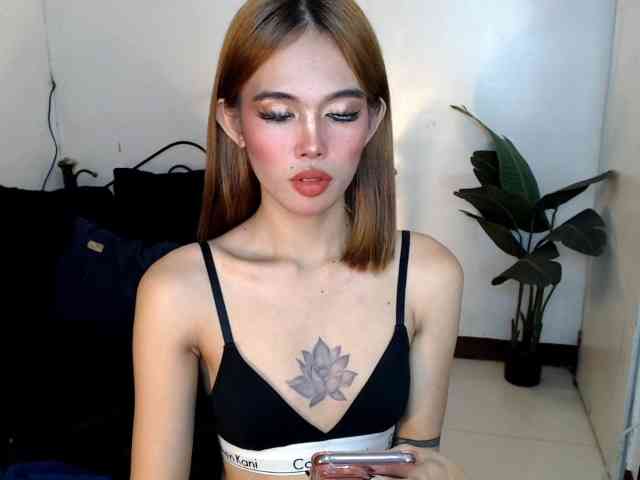 UrbodyInfluence Live Webcam on BongaCams
