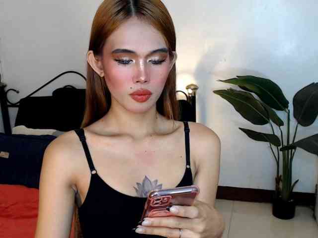 UrbodyInfluence Live Webcam on BongaCams