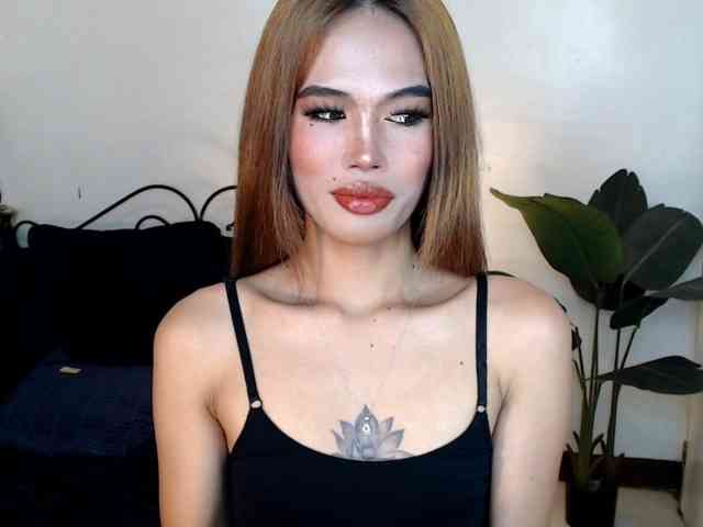 UrbodyInfluence Live Webcam on BongaCams