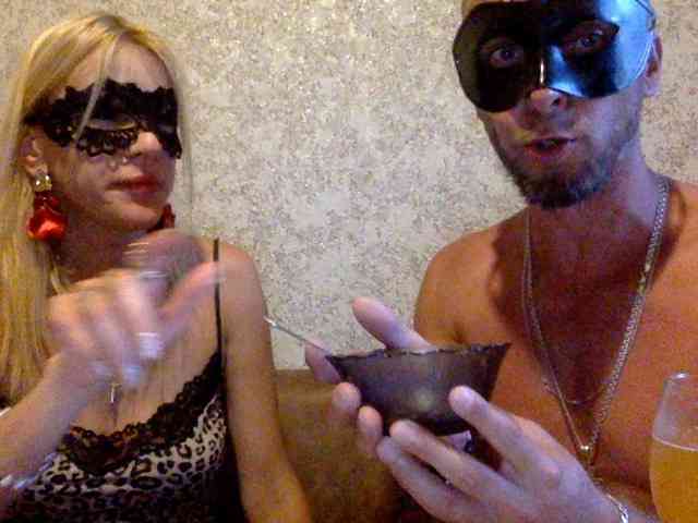 Oly-Alex Live Webcam on BongaCams
