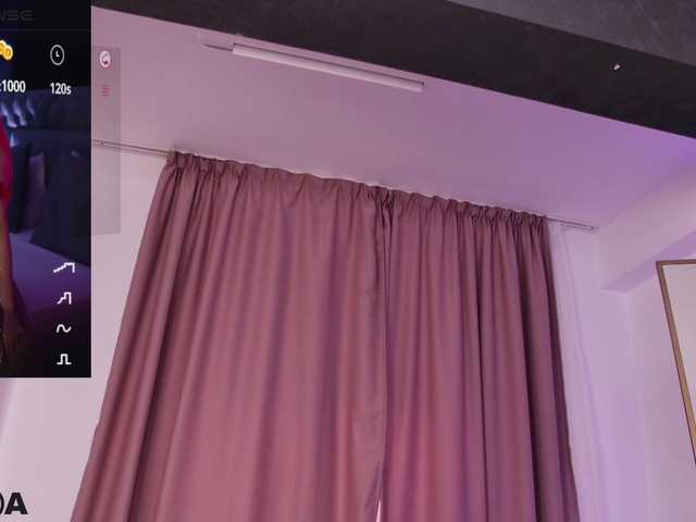  SelenaDaze chat room