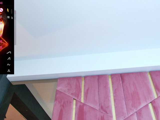 SelenaDaze's BongaCams show and profile