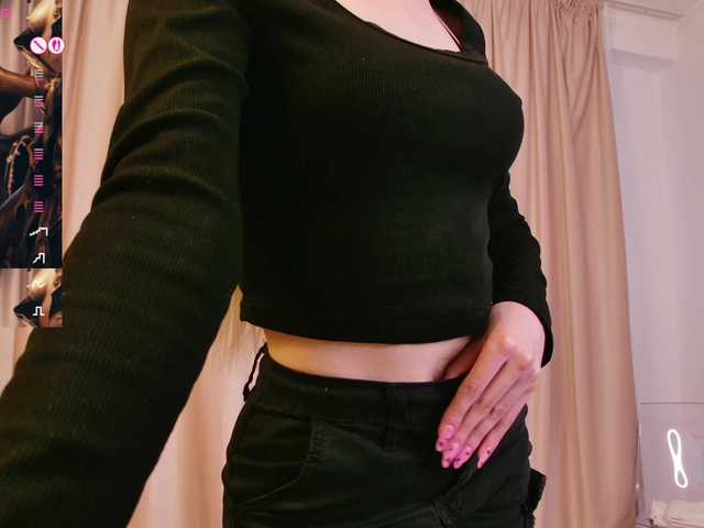 SelenaDaze's BongaCams show and profile