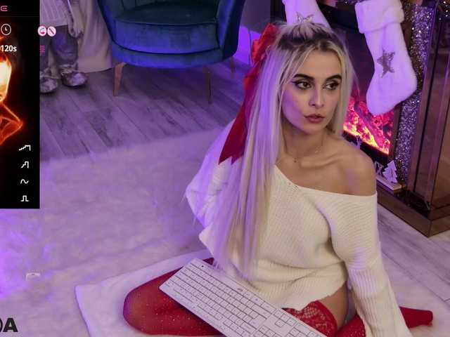 SelenaDaze's BongaCams show and profile