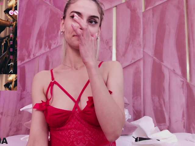 SelenaDaze's BongaCams show and profile