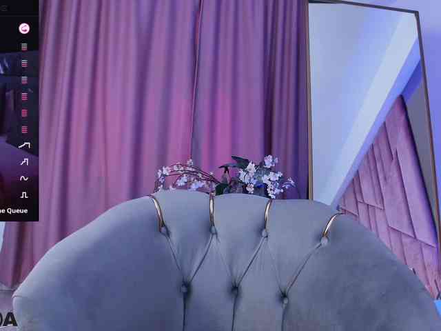 SelenaDaze webcam
