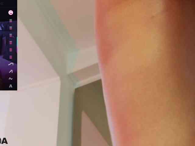SelenaDaze webcam
