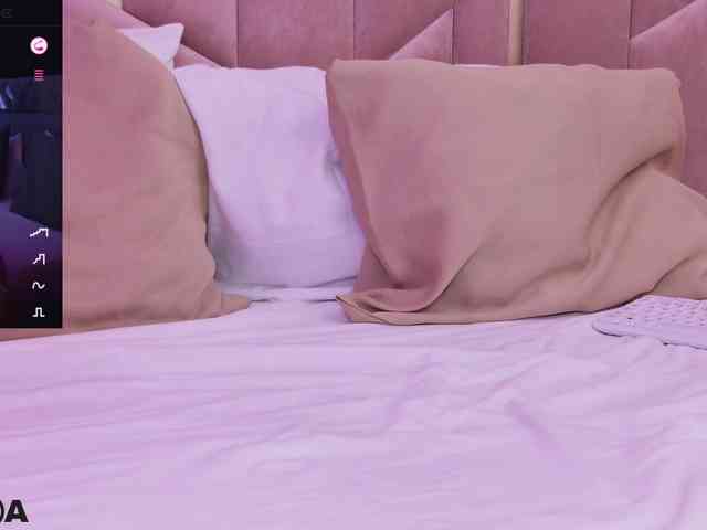SelenaDaze webcam