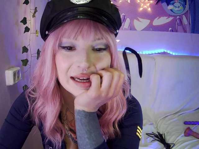 Mini0Melloo's BongaCams show and profile