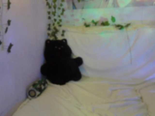 Mini0Melloo's BongaCams show and profile