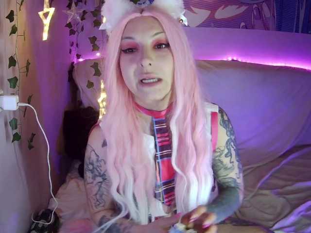 Mini0Melloo's BongaCams show and profile