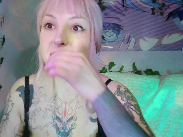 Mini0Melloo's BongaCams show and profile