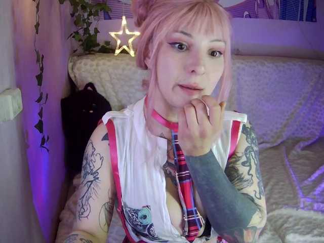 Mini0Melloo's BongaCams show and profile