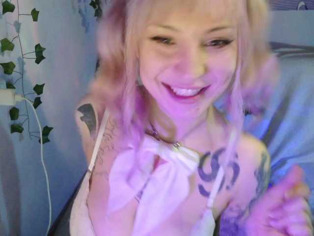 Mini0Melloo's BongaCams show and profile