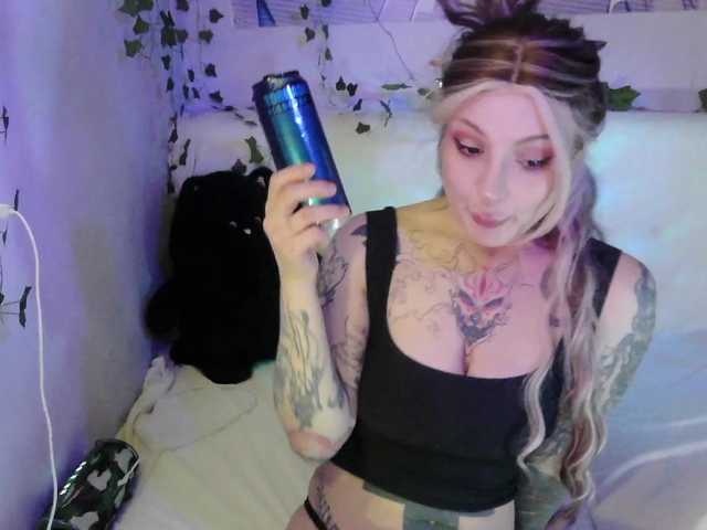 Mini0Melloo's BongaCams show and profile