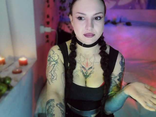 Mini0Melloo's BongaCams show and profile