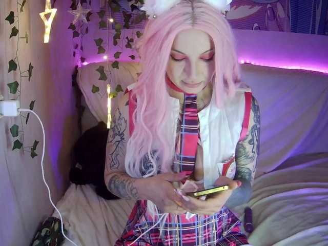 Mini0Melloo's BongaCams show and profile