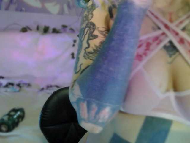 Mini0Melloo's BongaCams show and profile