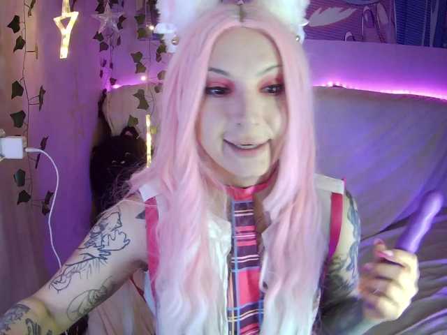 Mini0Melloo's BongaCams show and profile