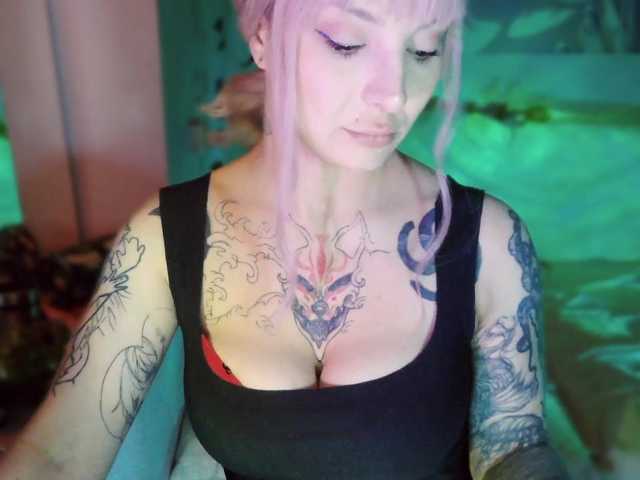 Mini0Melloo's BongaCams show and profile