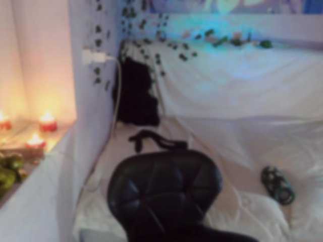 Mini0Melloo's BongaCams show and profile