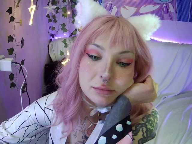 Mini0Melloo's BongaCams show and profile